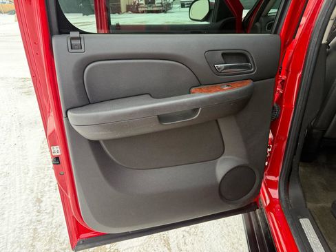 Used 2008 Chevrolet Avalanche LTZ w/ LTZ Preferred Equipment Group image 16