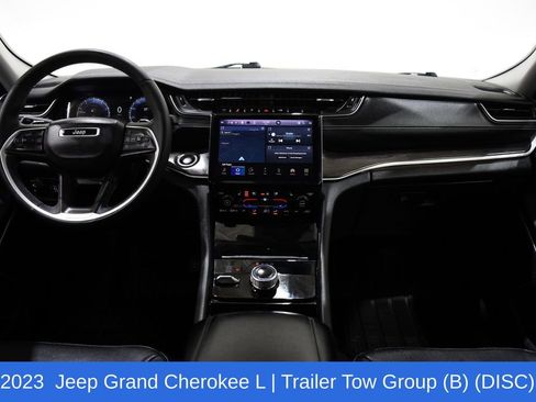 Used 2023 Jeep Grand Cherokee L Limited w/ Luxury Tech Group II image 8