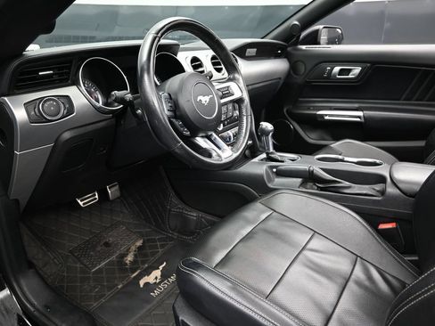 Used 2022 Ford Mustang Premium RWD image 21
