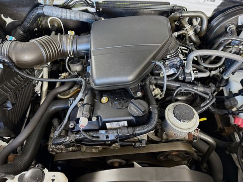 Used 2022 Toyota Tacoma SR RWD image 38
