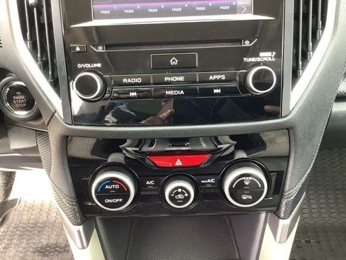 Used 2022 Subaru Forester Premium image 32