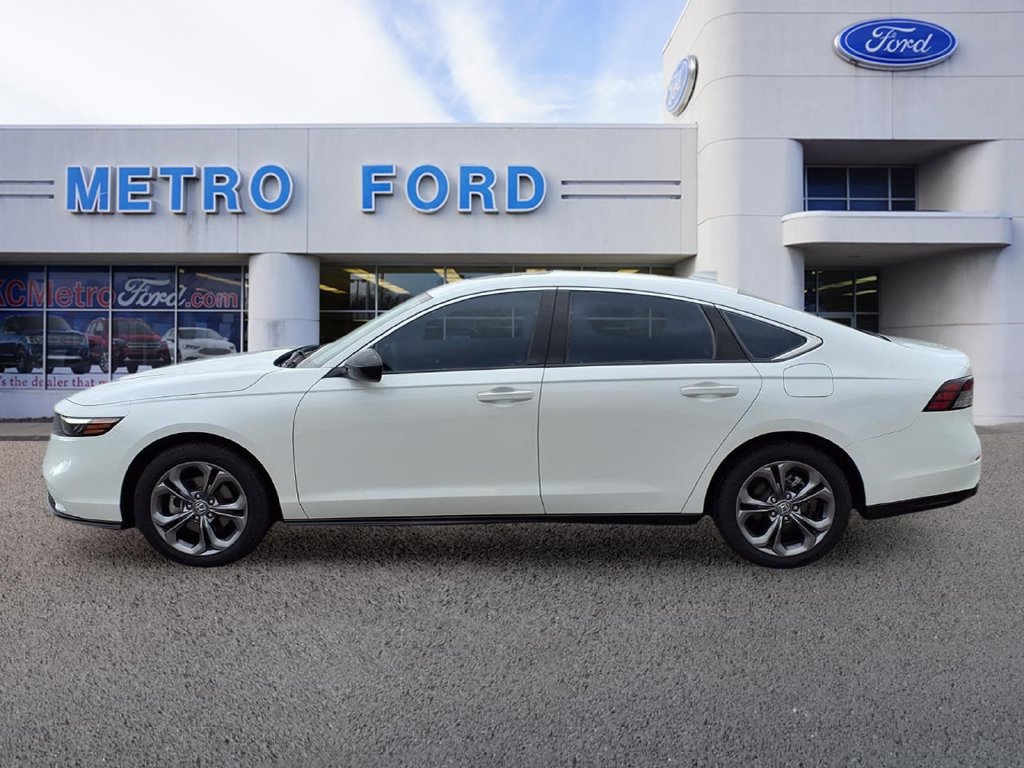 Used 2024 Honda Accord EX image 6