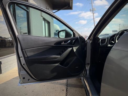 Used 2014 MAZDA MAZDA3 s Touring image 7