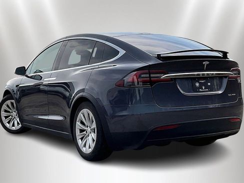 Used 2020 Tesla Model X Long Range image 4