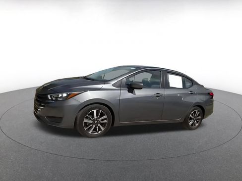 Used 2025 Nissan Versa SV FWD image 8