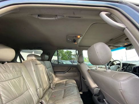 Used 2007 Toyota Sequoia SR5 image 5