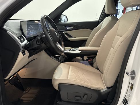 Used 2024 BMW X1 xDrive28i w/ Convenience Package image 8