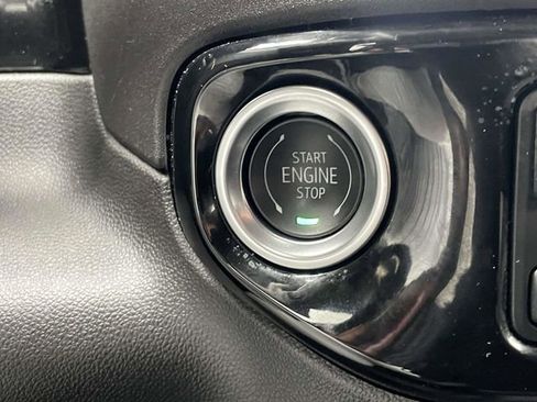 Used 2025 Chevrolet Silverado 1500 LT w/ Leather Package image 26