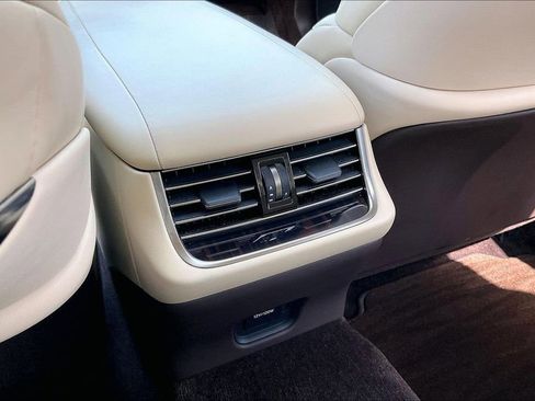 Used 2020 Lexus LS 500 w/ Interior Upgrade Package RWD image 33