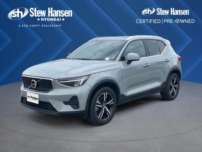 Used 2025 Volvo XC40 B5 Core