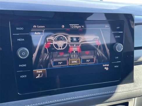 Used 2025 Volkswagen Taos SE image 30