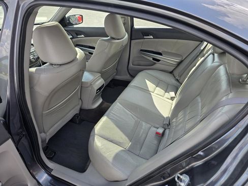 Used 2010 Honda Accord EX-L image 17