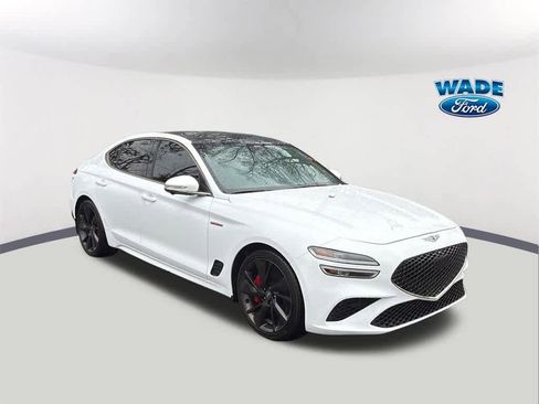 Used 2023 Genesis G70 3.3T w/ Sport Prestige Package image 3