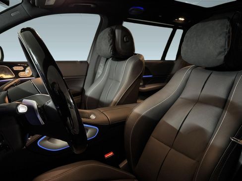 New 2026 Mercedes-Benz GLS 450 4MATIC image 19