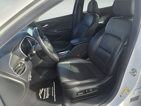 Used 2024 Chevrolet Malibu LT image 13