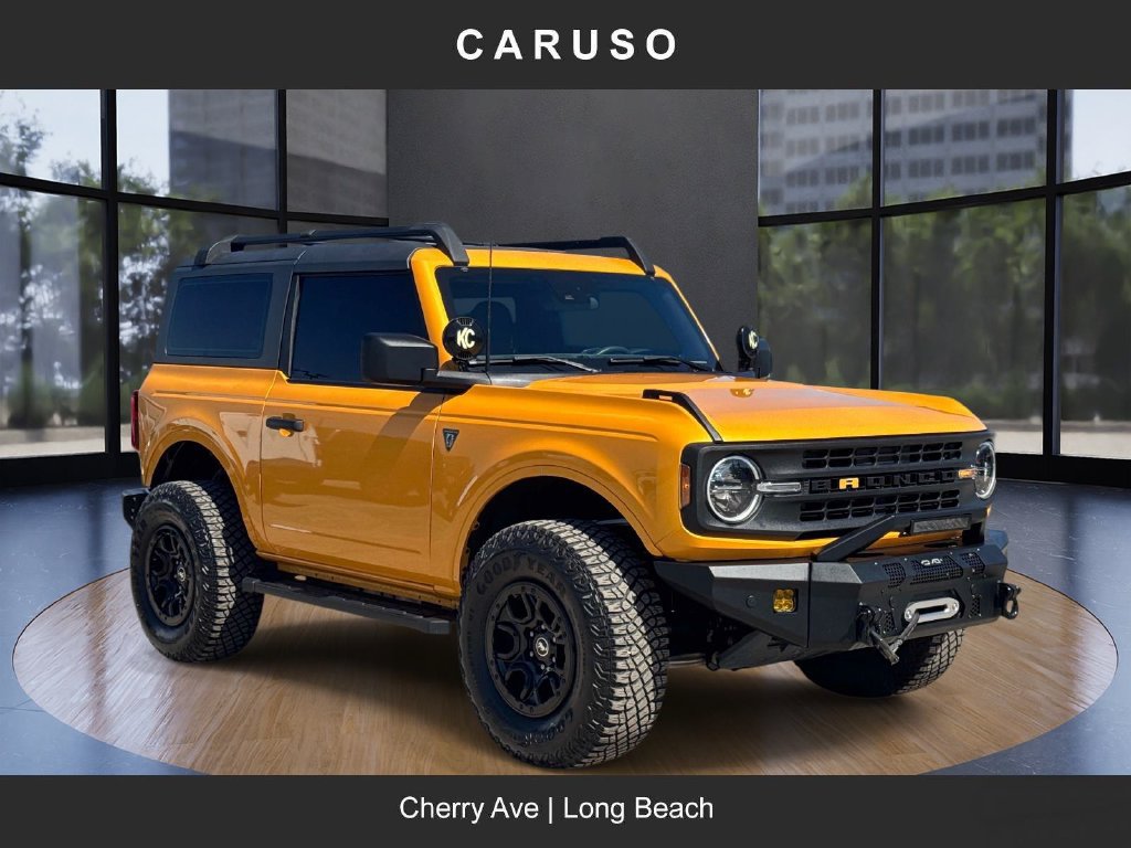 Used 2022 Ford Bronco 2-Door w/ Sasquatch Package AWD/4WD image 1