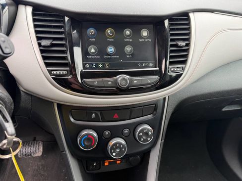 Used 2019 Chevrolet Trax LT image 9