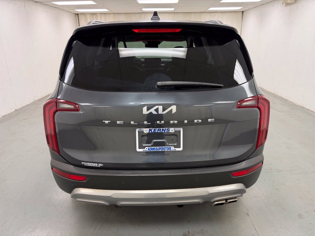 Used 2022 Kia Telluride S FWD image 4