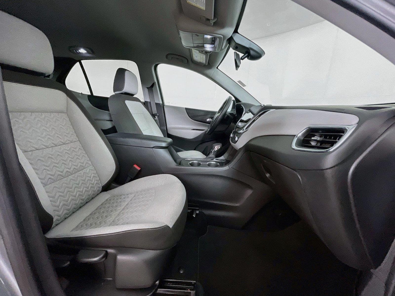 Used 2023 Chevrolet Equinox LT AWD/4WD image 29