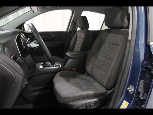 Used 2024 Chevrolet Equinox LT AWD/4WD image 5