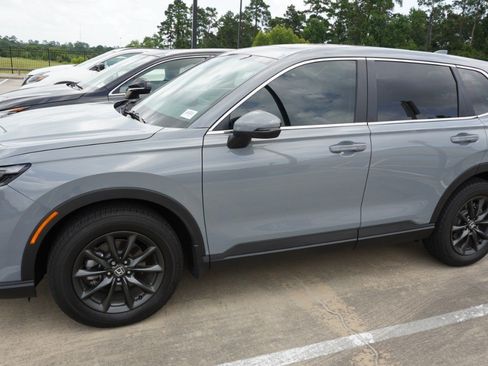 Used 2026 Honda CR-V EX-L image 4