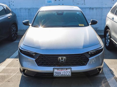 Used 2023 Honda Accord Sport image 2