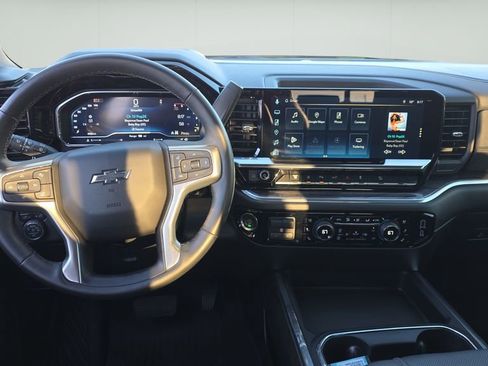 Used 2025 Chevrolet Silverado 2500 LTZ w/ Trail Boss Package image 11