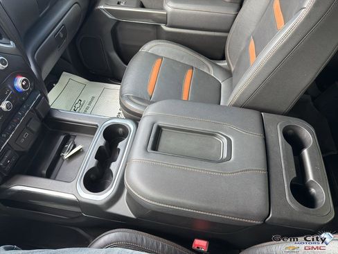 Used 2021 GMC Sierra 1500 AT4 image 19