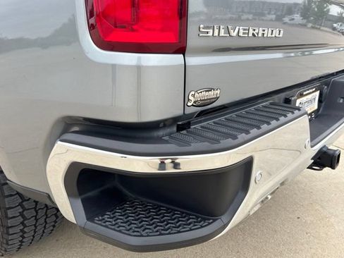 Used 2025 Chevrolet Silverado 1500 LTZ AWD/4WD image 28