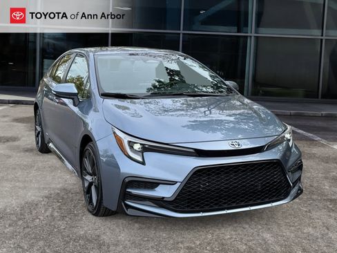 Certified 2024 Toyota Corolla SE image 1