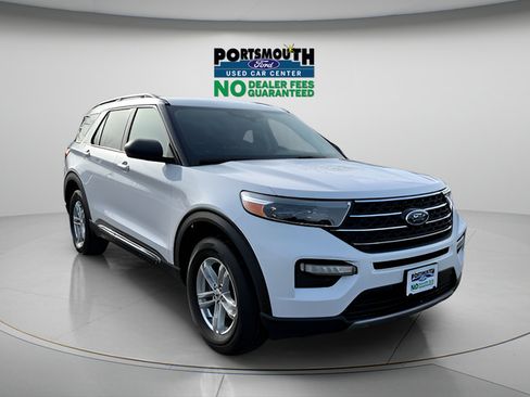 Used 2022 Ford Explorer XLT w/ Equipment Group 202A AWD/4WD image 1