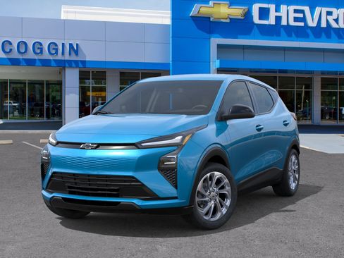 New 2027 Chevrolet Bolt LT FWD image 6