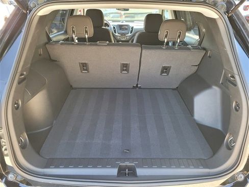 Used 2020 Chevrolet Equinox LT w/ LPO, Floor Liner Package image 21