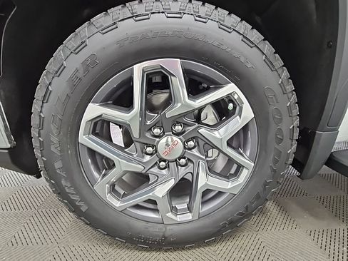 New 2026 GMC Sierra 1500 SLT w/ SLT Premium Plus Package image 47