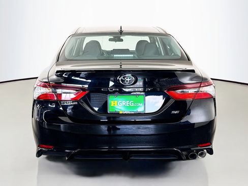 Used 2024 Toyota Camry SE image 8