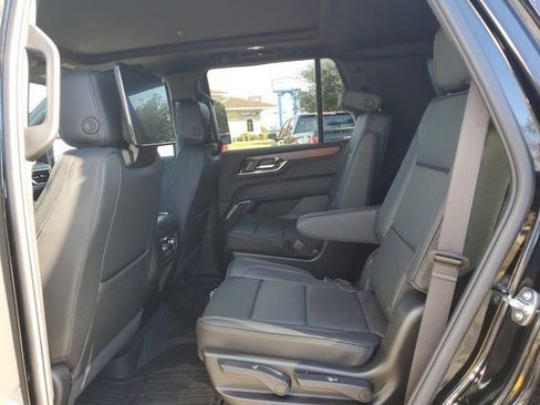 New 2026 GMC Yukon Denali w/ Denali Reserve Package RWD image 18