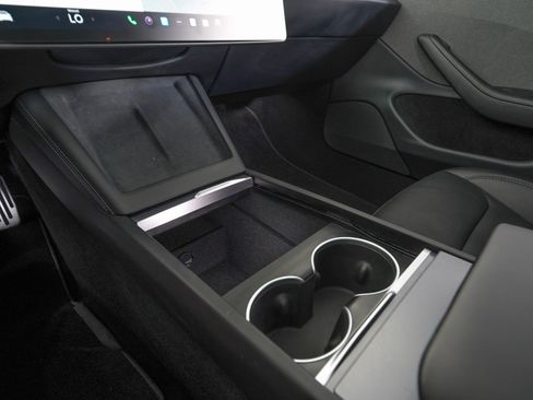 Used 2025 Tesla Model 3 Long Range image 21