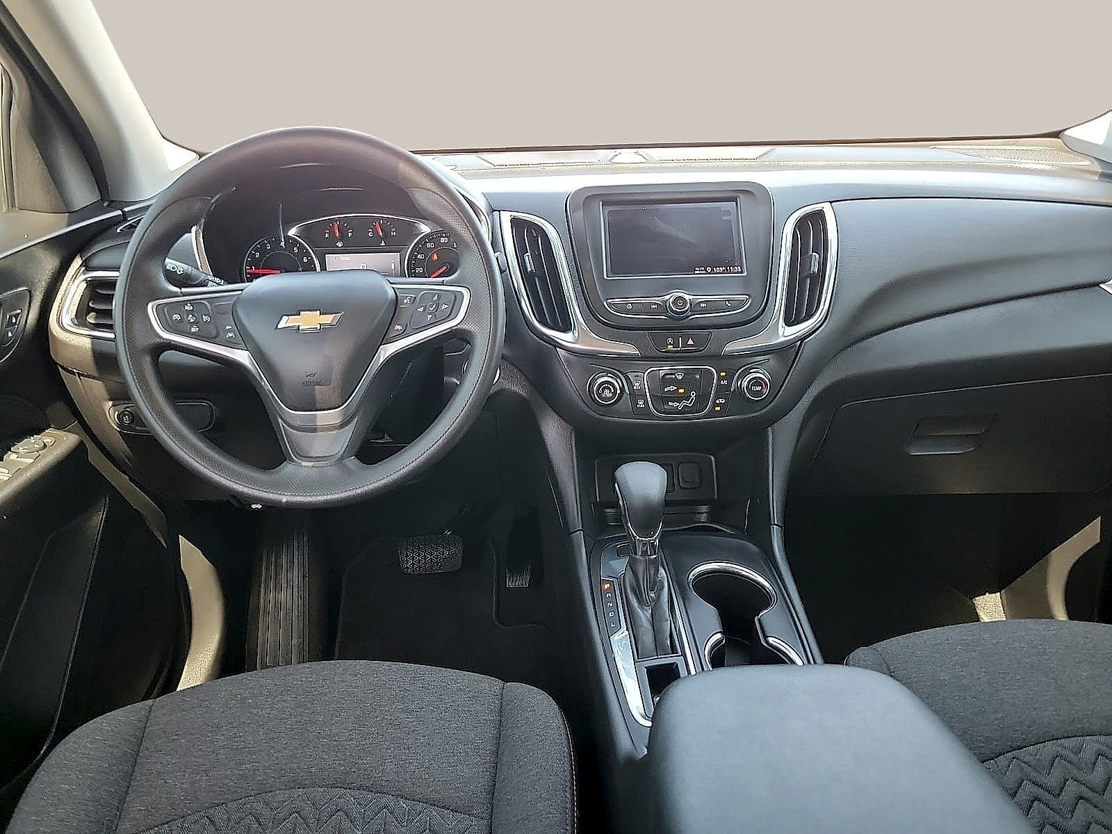 Used 2023 Chevrolet Equinox LT AWD/4WD image 10