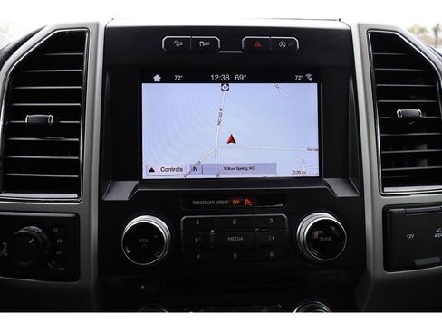 Used 2018 Ford F150 Lariat image 27