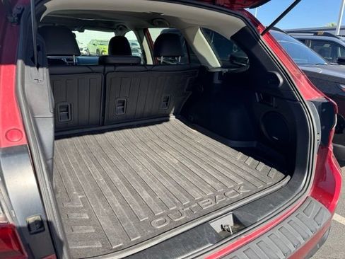 Used 2015 Subaru Outback 3.6R Limited AWD/4WD image 9