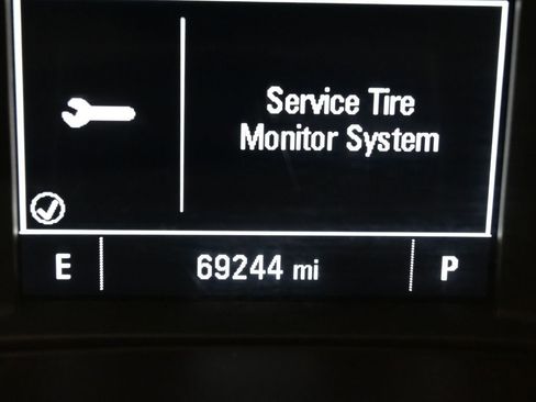 Used 2020 Chevrolet Malibu LT FWD image 24