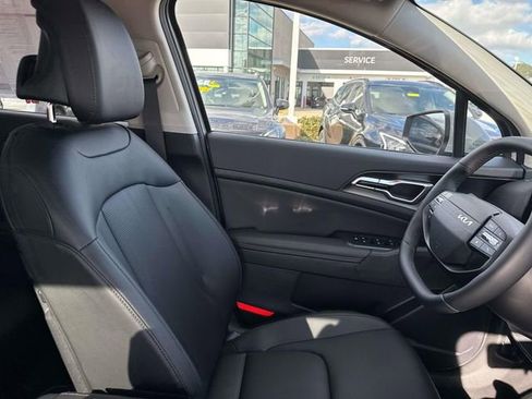 New 2026 Kia Sportage EX image 14