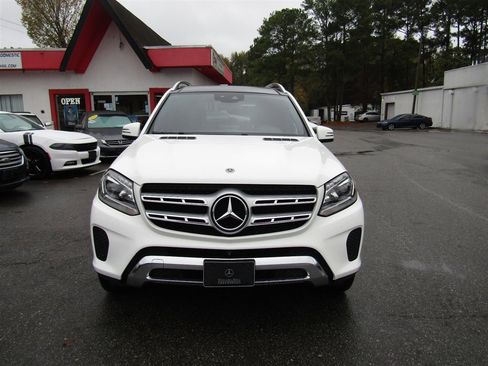 Used 2018 Mercedes-Benz GLS 450 4MATIC image 2