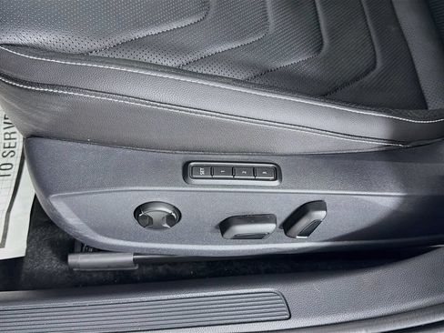Used 2023 Volkswagen Jetta SEL FWD image 19