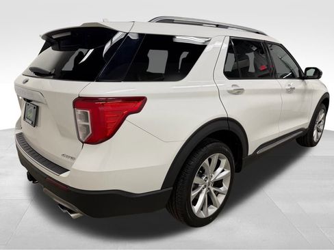 Used 2023 Ford Explorer Platinum w/ Technology Package image 12