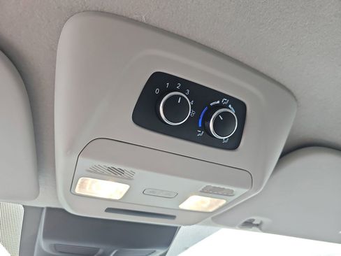 Used 2024 Ford Transit 350 XLT RWD image 26