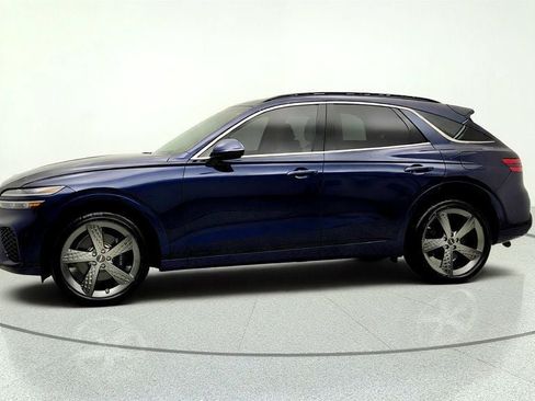 Used 2025 Genesis GV70 3.5T Sport w/ Sport Advanced Package AWD/4WD image 8