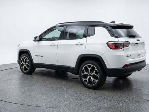 Used 2025 Jeep Compass Limited image 6