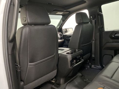 Used 2022 GMC Sierra 1500 AT4 w/ AT4 Preferred Package image 15