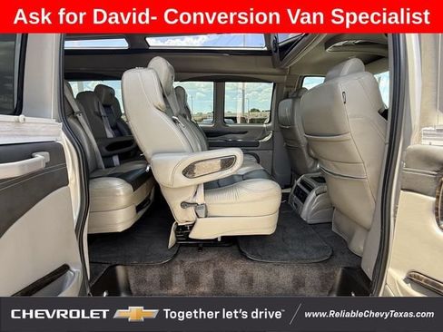 Used 2020 GMC Savana 2500 Extended w/ Enhanced Convenience Package RWD image 29